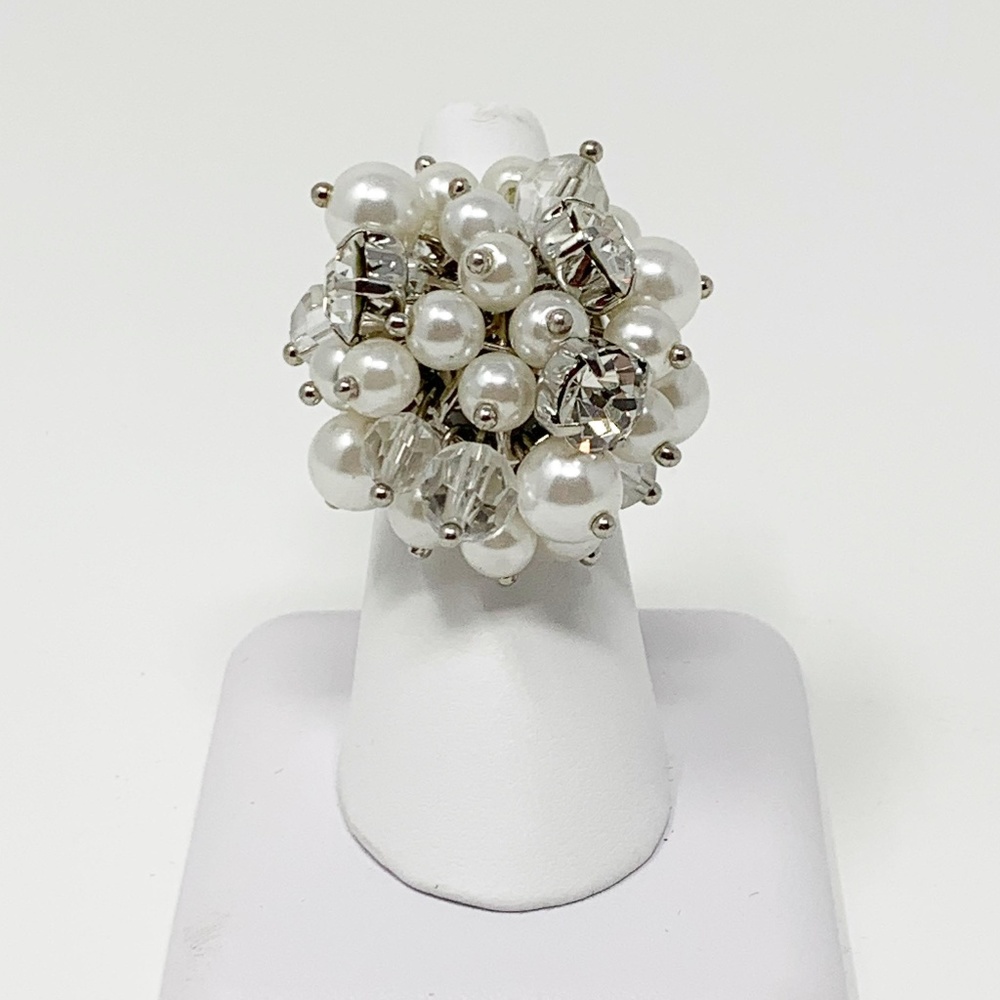 Pearl Bead Rhinestone Stretch Ring NWOT